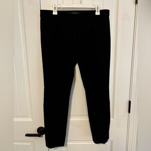 Size 10 Black Banana Republic women’s dress pant.